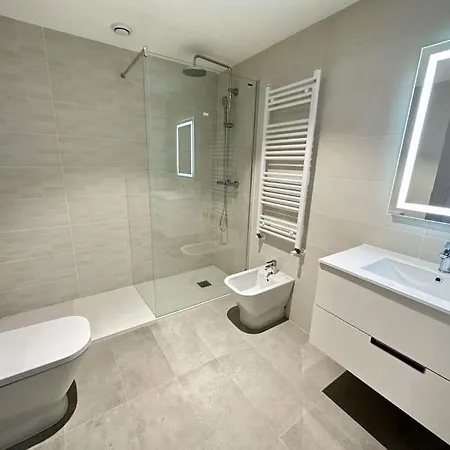 Jacinto Benavente 15, 4a Con Parking Gratis By Ybh Appartamento